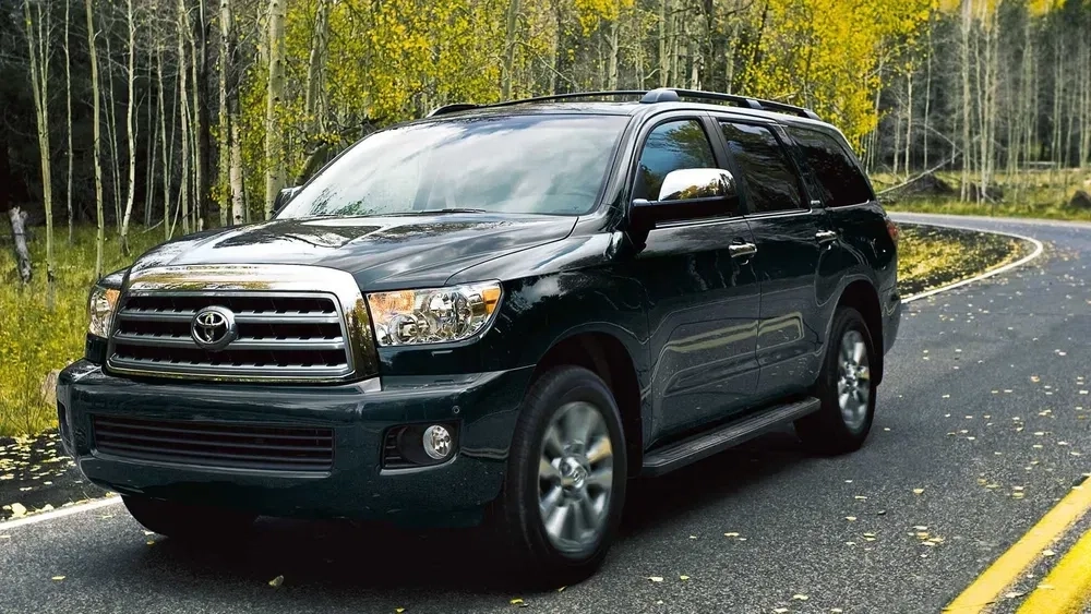 Toyota Sequoia біла срібло чорний екскур 8 місць
