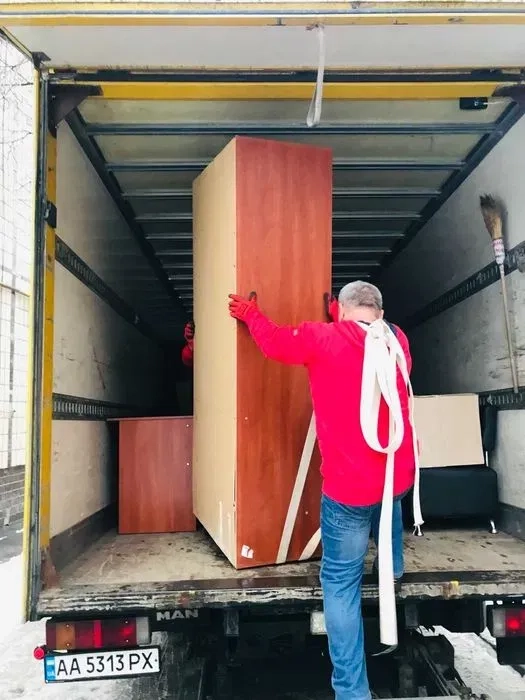 Вантажоперевезення, Київ Гідроборт Перевезення, меблів.Вантажники