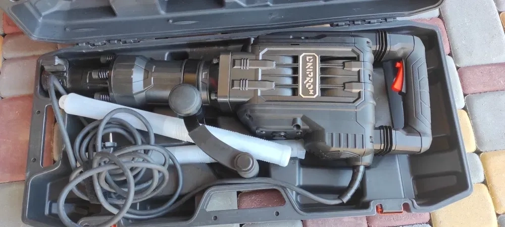 Відбійний молоток