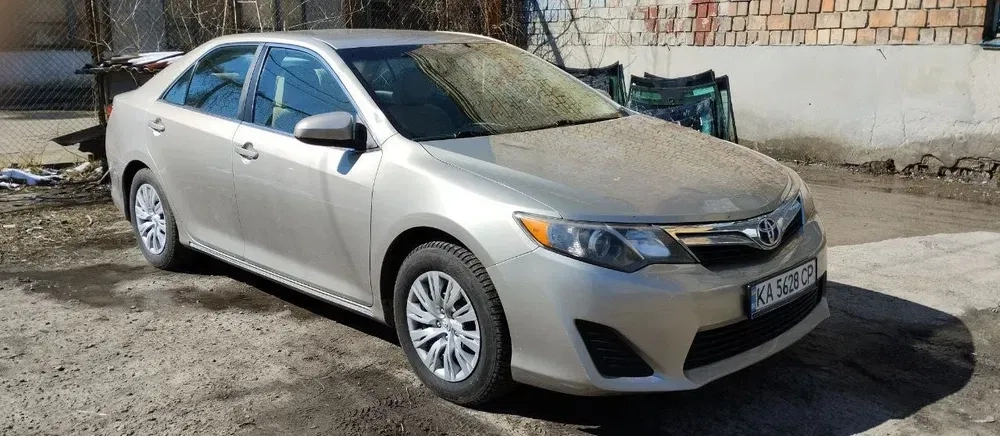 Авто для особистих цілей Camry, Passat B7