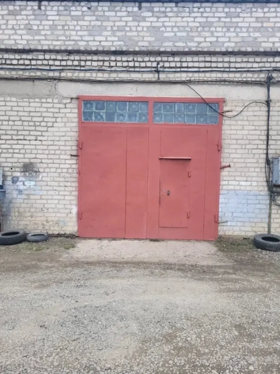 Бетонний бокс під автобізнес чи майстерню