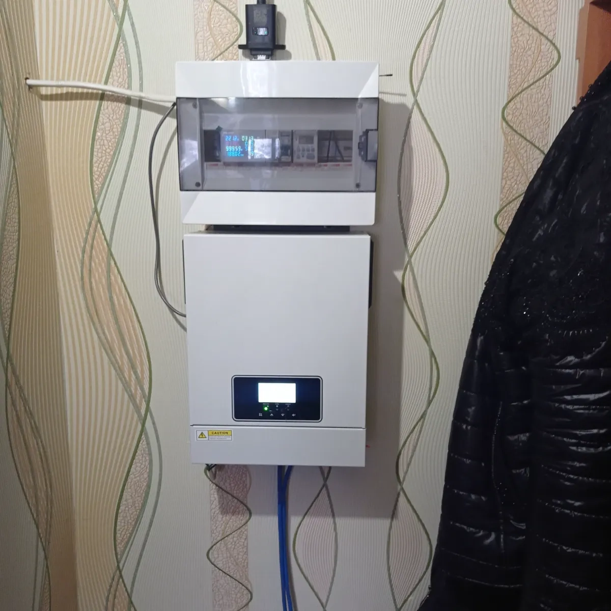 гибридный инвертор+аккумуляторы-комфорт при блэкауте