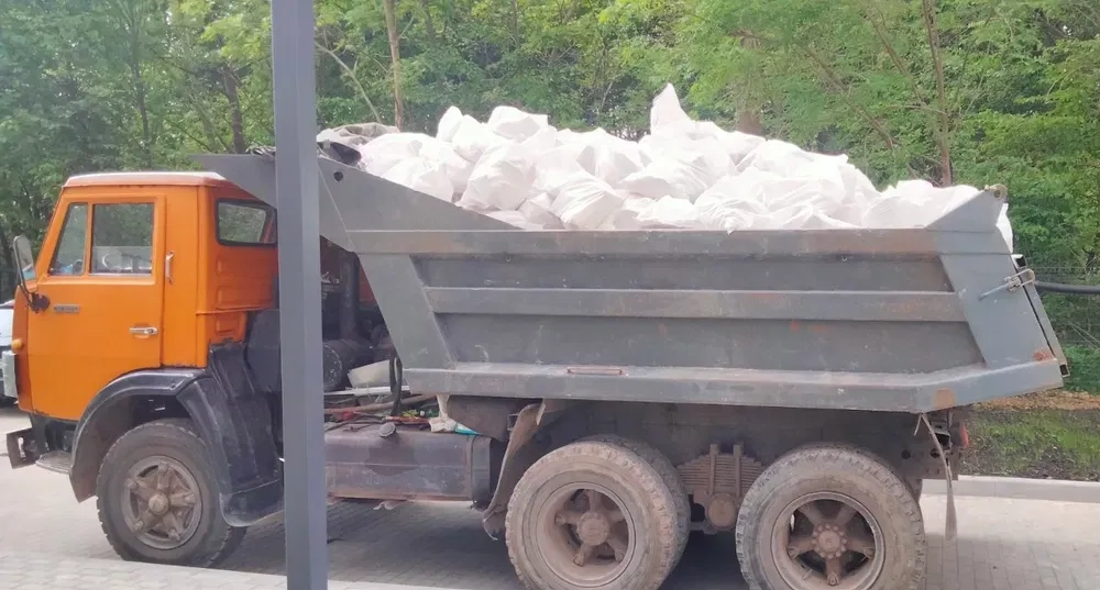 Вивіз будівельного сміття,хламу,бою.ДЕШЕВО,КАМАЗ- 10куб.