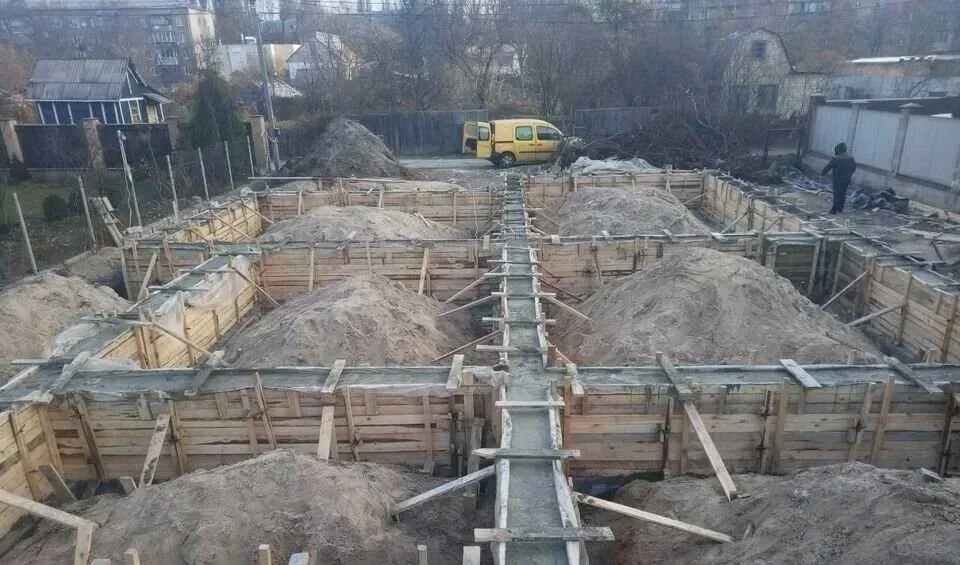 Бетонні роботи Київ: фундаменти, стяжка, моноліт – недорого!