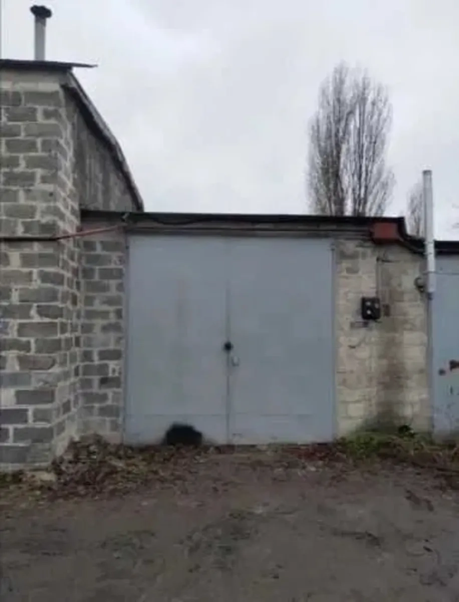 Просторий гараж (41 м²) — (довгостроково), ж/м Рогань