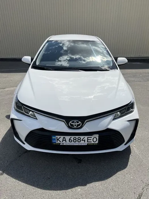 Автомобіль для роботи в таксі Київ Toyota Corolla 2020