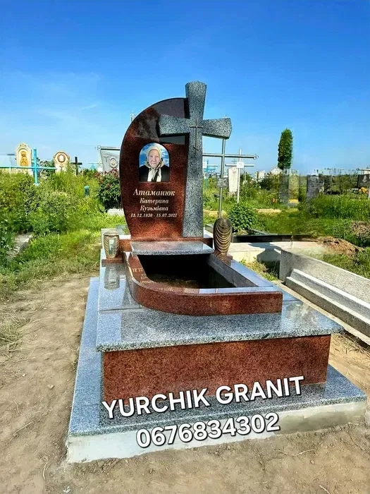 Надійний виробник монументальних гранітних виробів: індивідуальний підхід та гарантія якості на всі конструкції