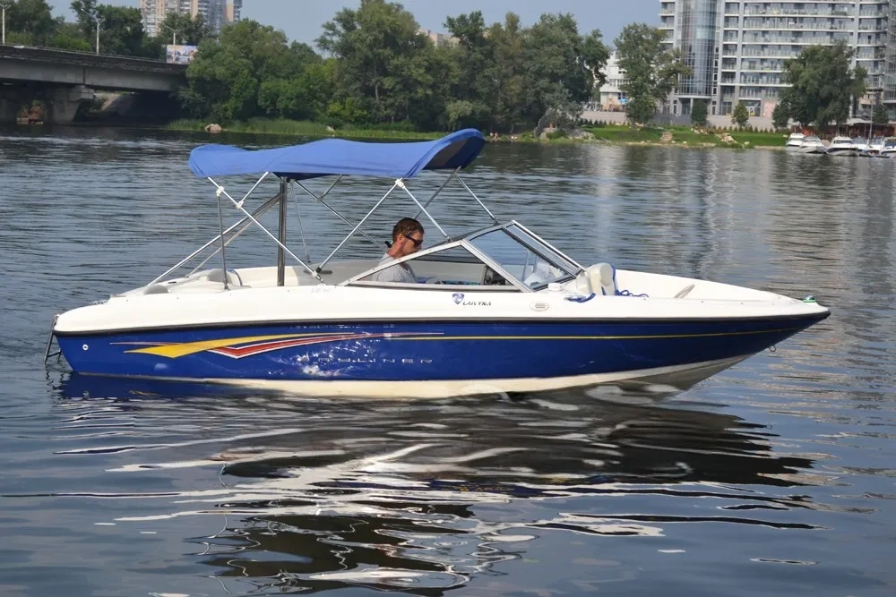 Катер "Бейлайнер 175"