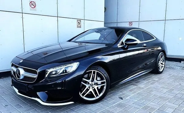 217 Mercedes-Benz W217 S560 AMG Coupe чорний