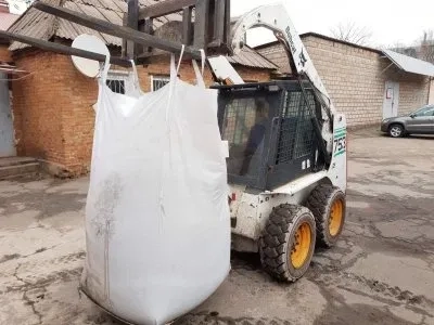 Навантажувач вила автомобіля вилковий штабелер розвантаження бобкат