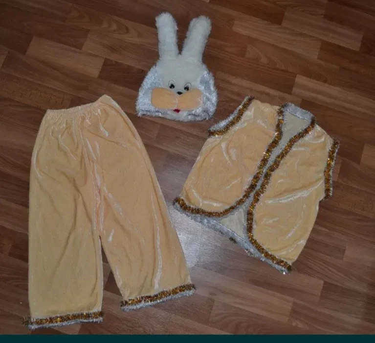 Костюм зайчика
