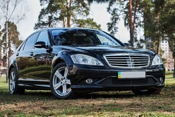095 Авто на весілля Vip-авто Mercedes W221 S550L AMG 