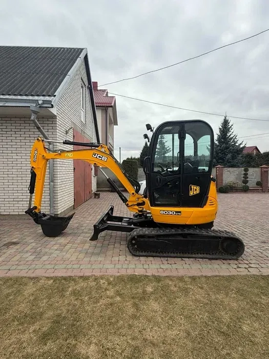 Послуги міні екскаватора JCB.