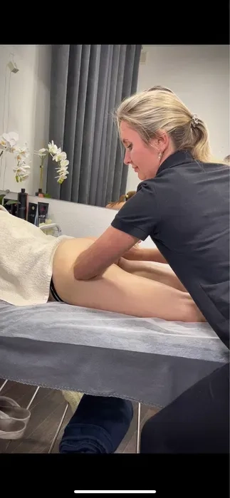 Лікувальний та спортивний масаж|Шия•Спина•Кореція фігури•Дитячий Сколіоз