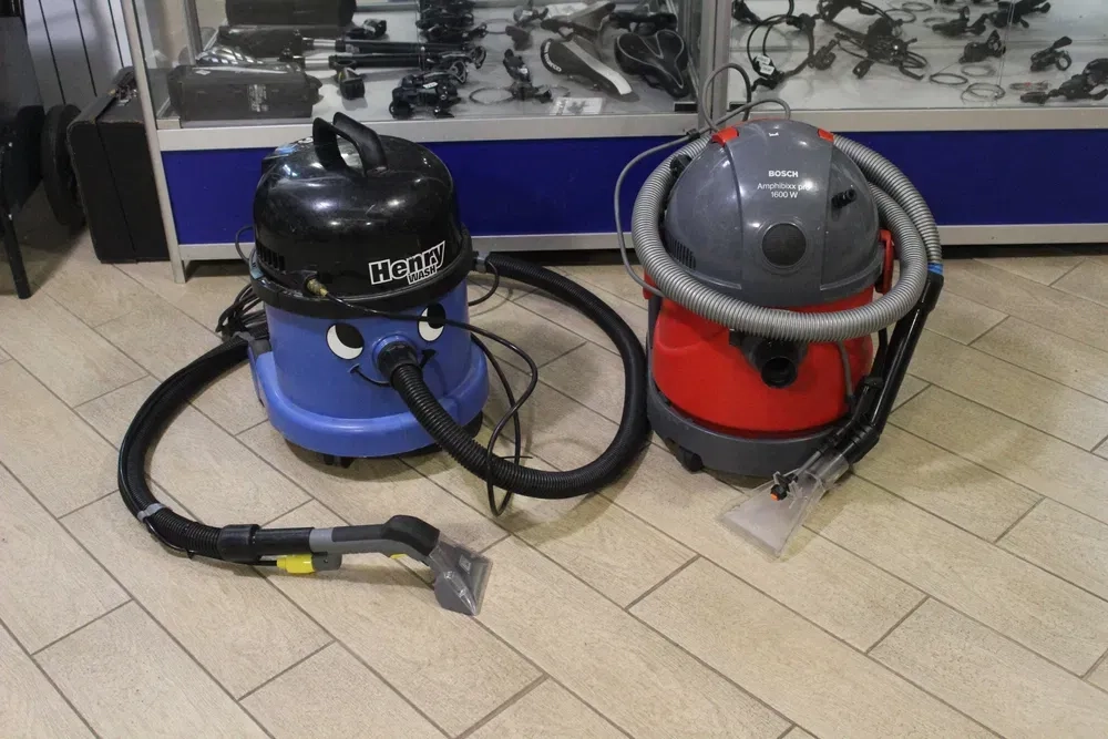Миючі пилисоси  Karcher/Bosch