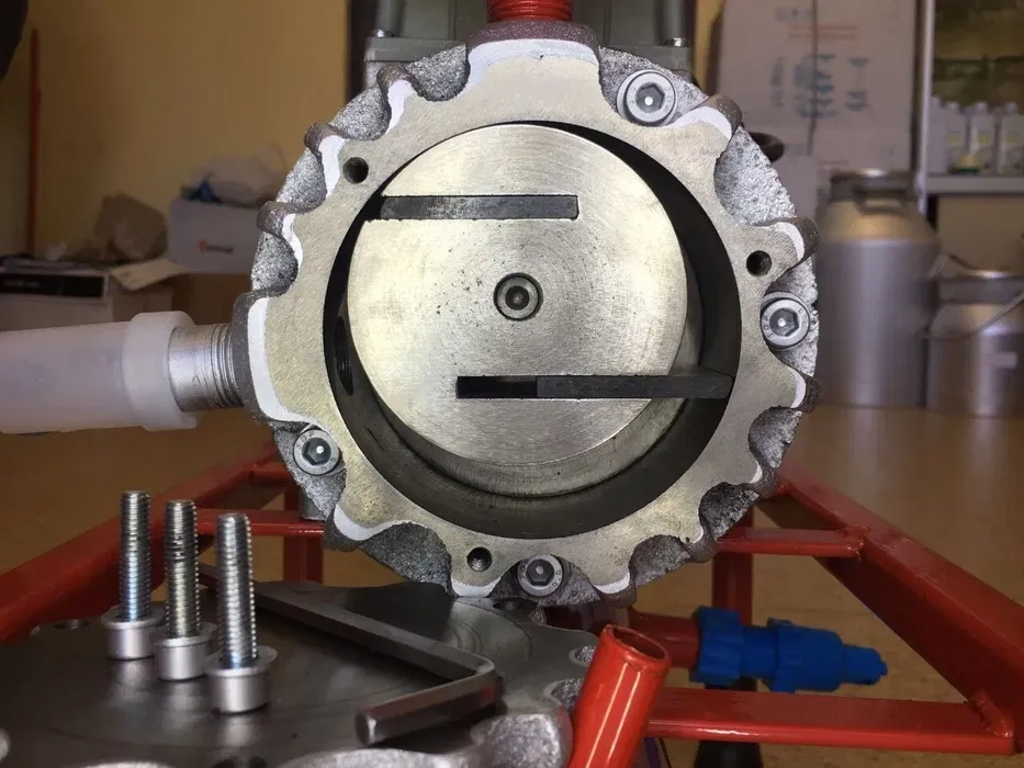 Професійний ремонт та сервіс доїльних апаратів. Гарантія.