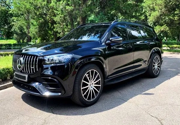 250 Позашляховик Mercedes Benz Gls AMG 400 