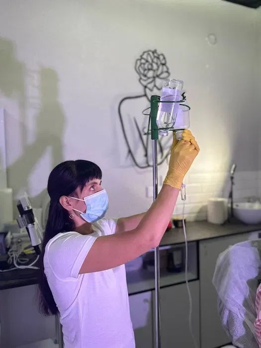 Послуги медсестри. Алкогольна інтоксикація.Зняття швів. Ін'єкції.