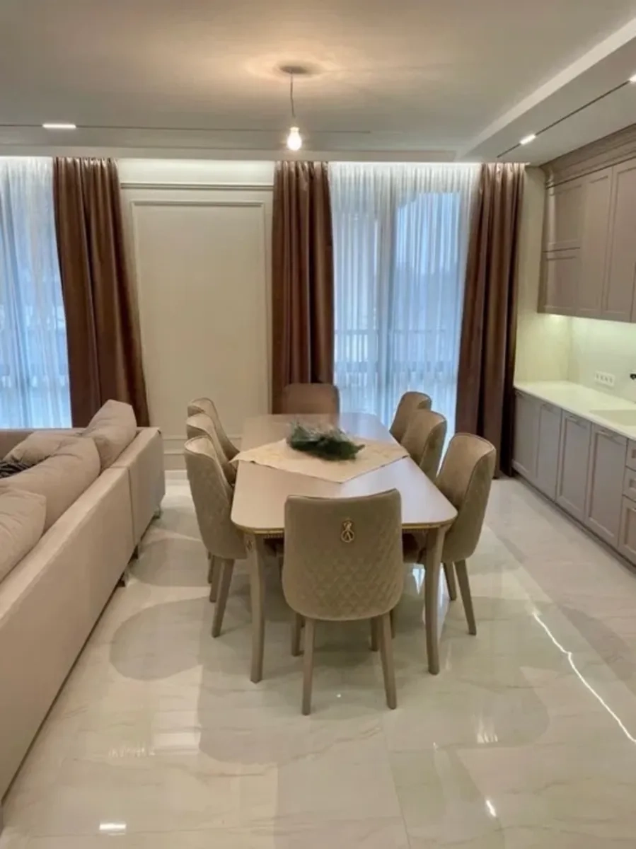 Трикімнатна квартира в ЖК Riverland прямо на набережній