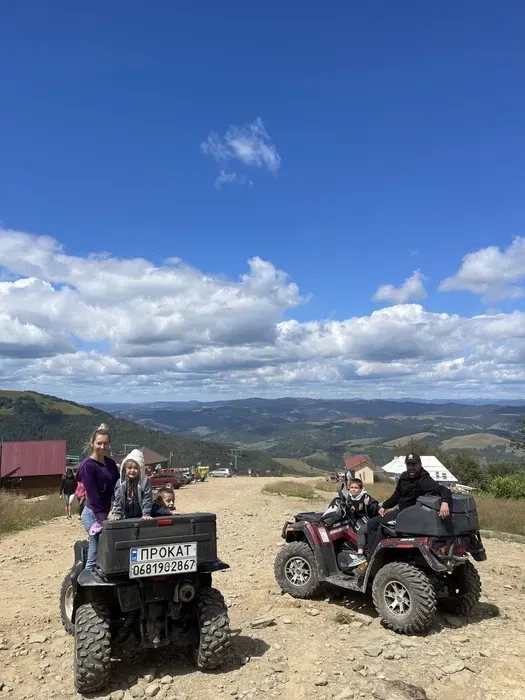 Квадроцикли. Подорожі по горах.екскурсії