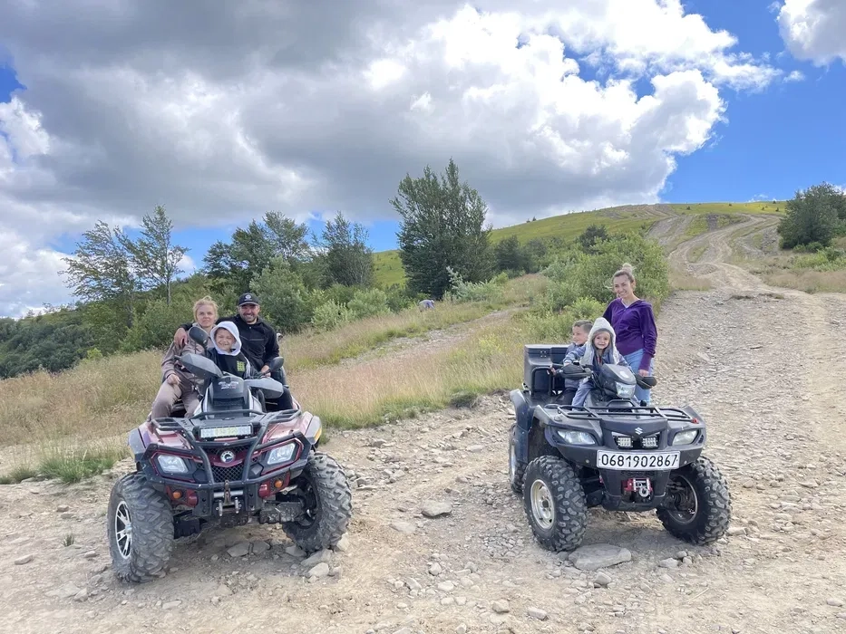 Квадроцикли. Подорожі по горах.екскурсії