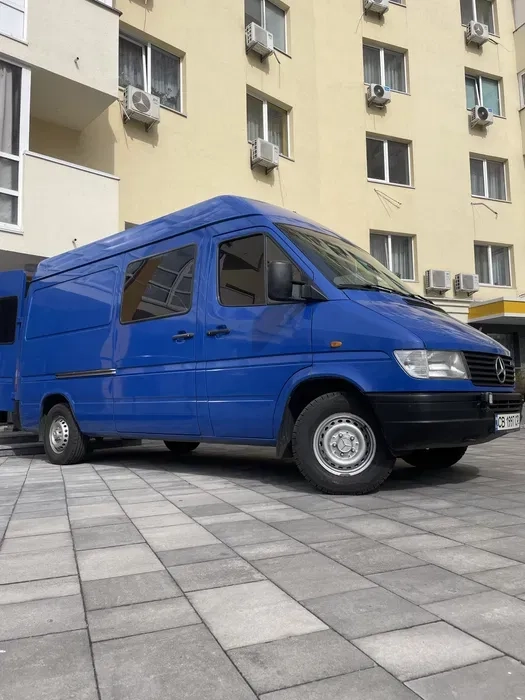 💪 Надійні Вантажні Перевезення: Перевеземо Ваш Вантаж Швидко та Безпечно!