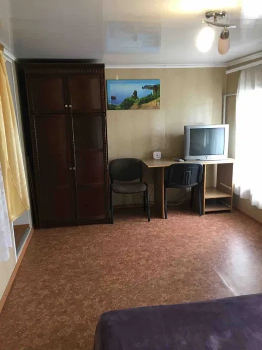 Просторий будинок у Фонтанці з усіма умовами для життя