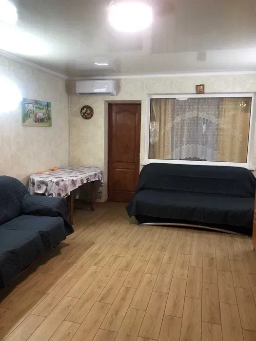 Просторий будинок у Фонтанці з усіма умовами для життя