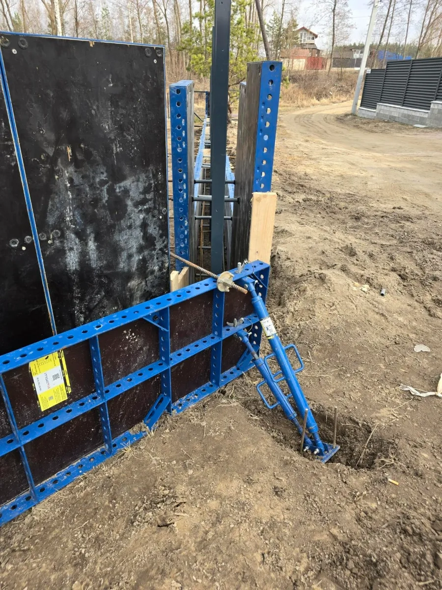 Опалубка / дрібнощитова опалубка, горизонтальна