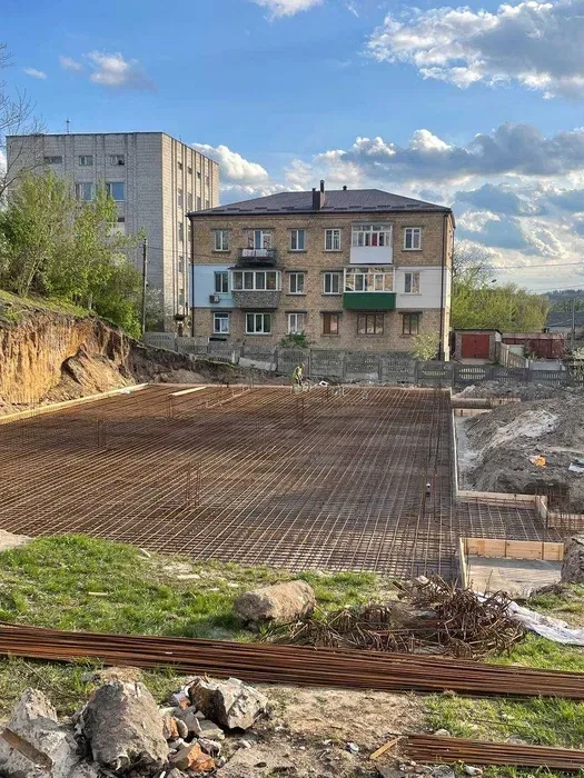 Фрезерування, шліфування бетону Ремонт промислових підлог Наливний пол