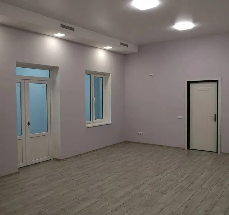 Комерційне приміщення під будь який вид діяльності