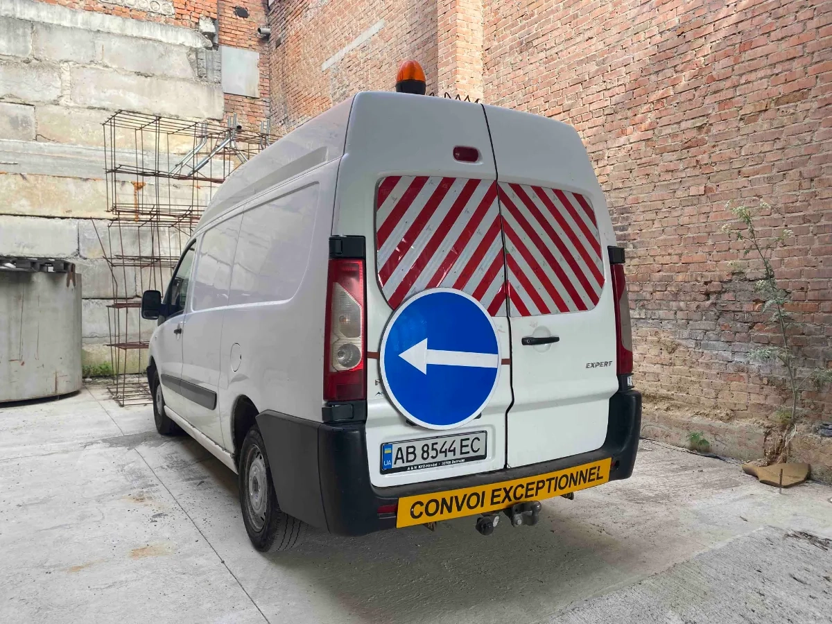 Супровід вантажних автомобілів, ескорт