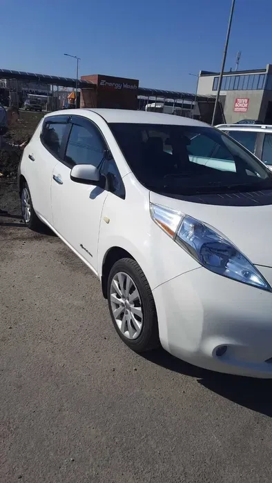 Автомобіль Nissan Leaf (Ніссан Ліф) 2016 р.в.