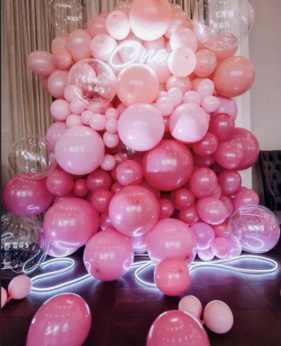 Фотозона Червоноград випускний/дні народження/хрещення події