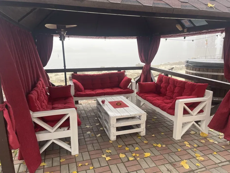 Чан, баня, лазня, альтанка, на березі Дніпра