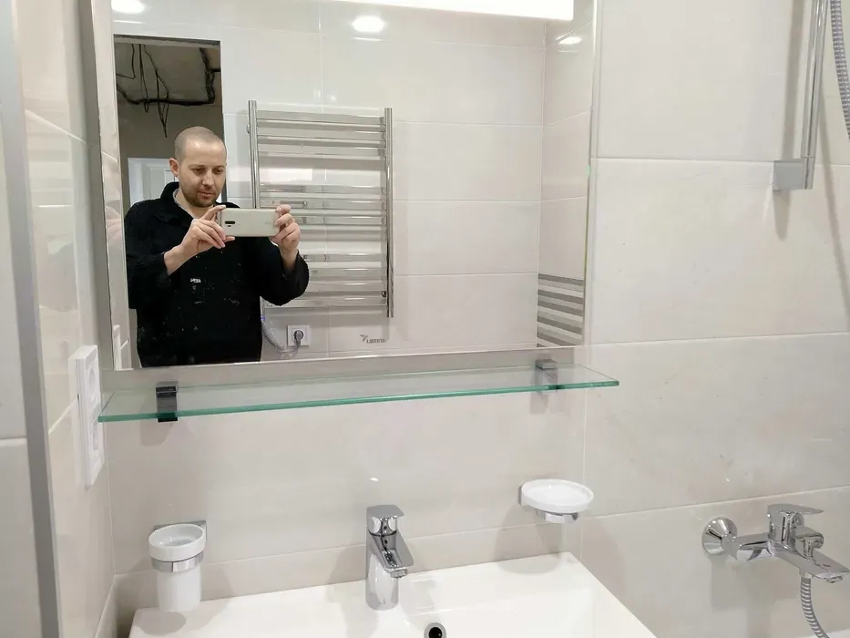 Ламінат шпалери шпаклівка гіпсокартон кахель електрика штукатурка стяжка