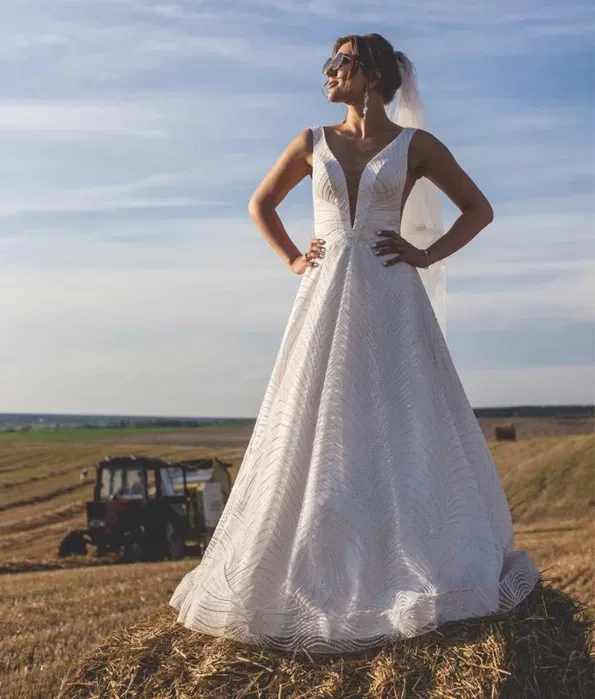 Весільна сукня