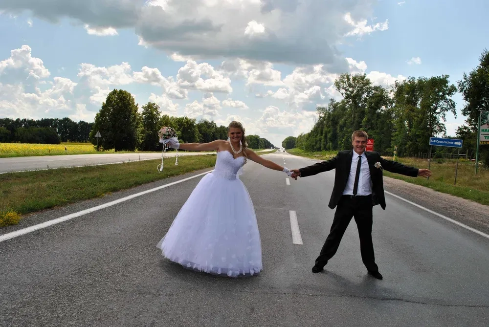 Фотограф від 1000грн.Весілля Випускні Відеозйомка Оцифровка Відео!)