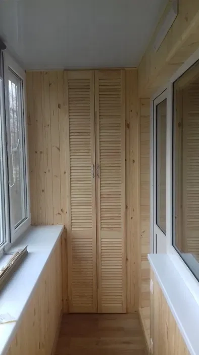 Обшивка балконов. Будь-якою вагонкою на ваш вибір.