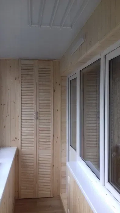 Обшивка балконов. Будь-якою вагонкою на ваш вибір.