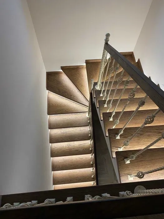 Виготовлення сходів з дуба,ясеня та бука