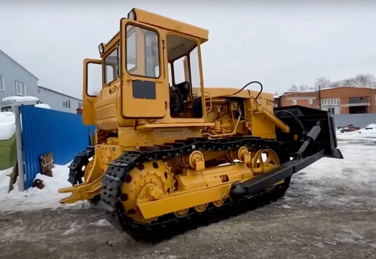 Послуги бульдозера ЧТЗ Т-130, Т-170