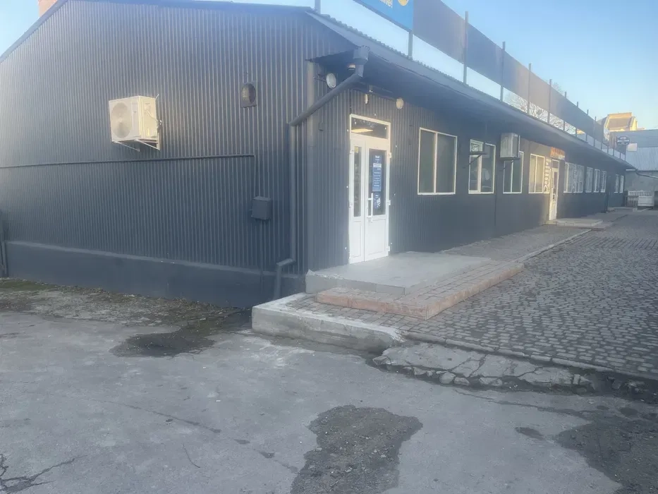 Магазин під бізнес