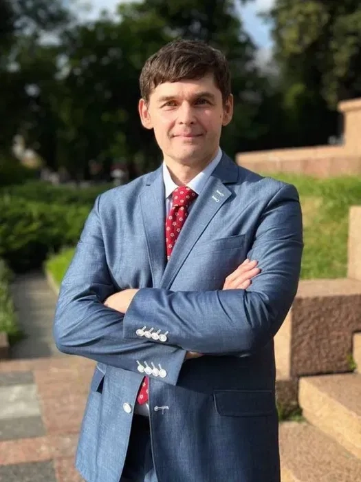 Адвокат: Військове та Цивільне Право. Повний Юридичний Захист та Консультації!