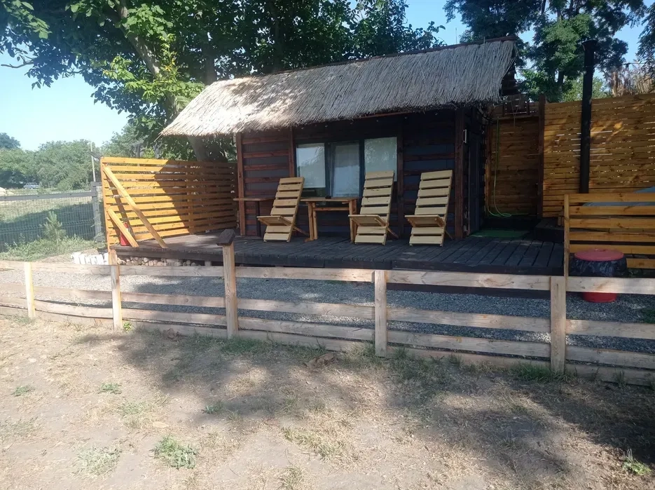 Затишний Будинок для Відпочинку. В Мальовничій Місцевості. Ідеальний Релакс!