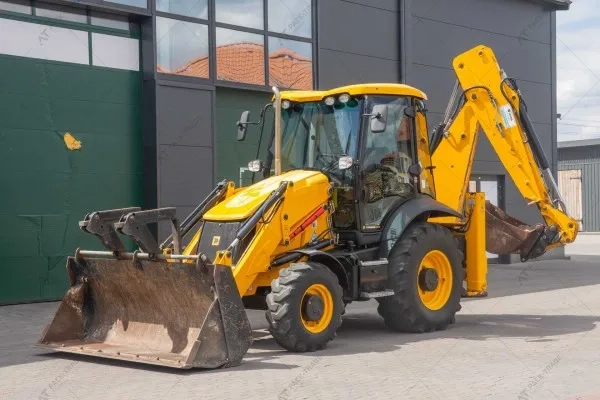 Навантажувач JCB 3CX