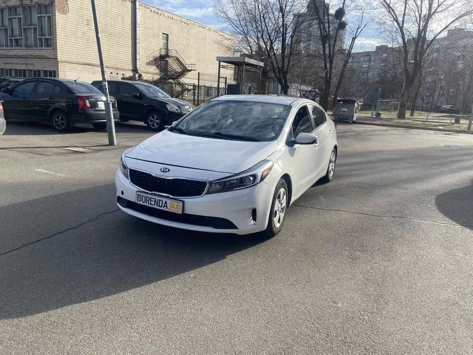 Hyundai Elantra, Kia Forte AT від 600 грн за добу