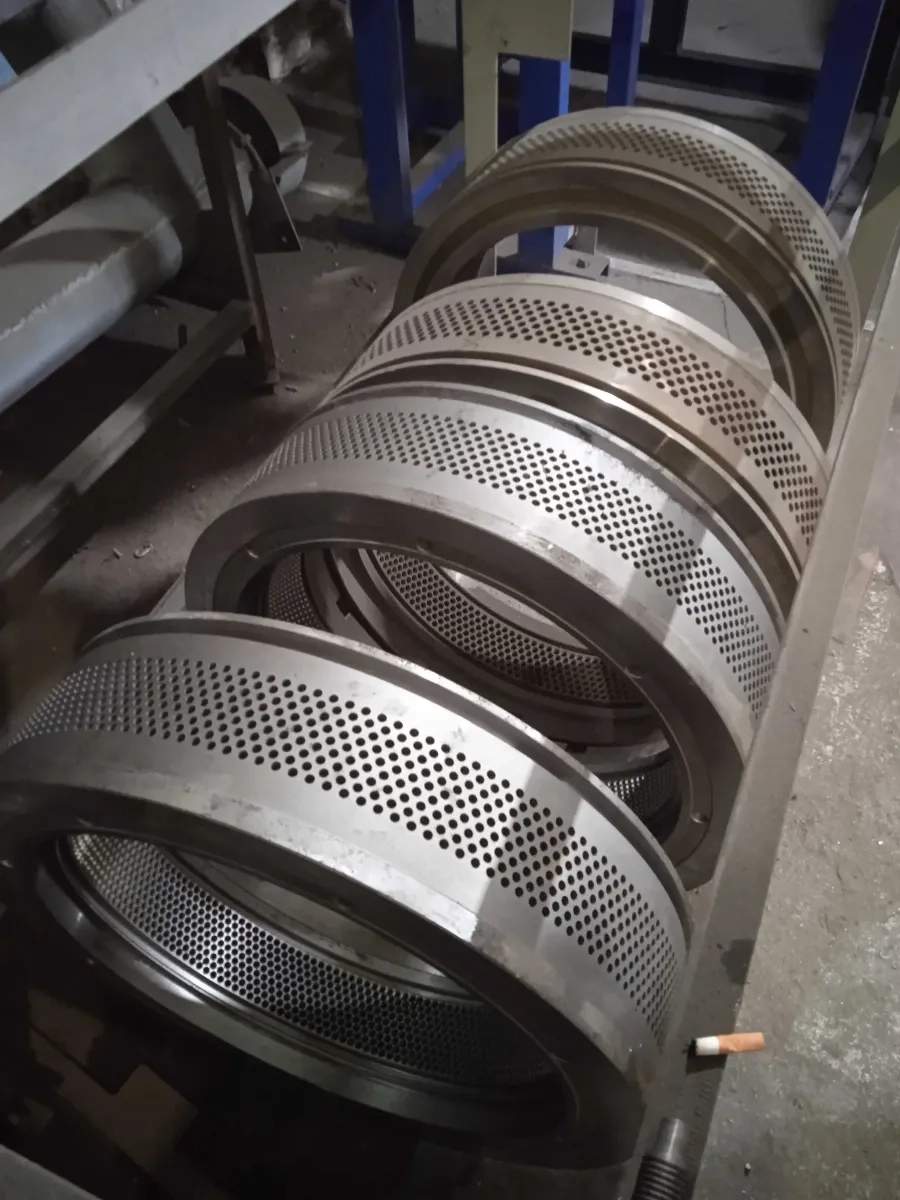 Восстановление матрицы пресс гранулятора ОГМ Шлифовка и зенковка матрицы Реставрация матриц ОГМ