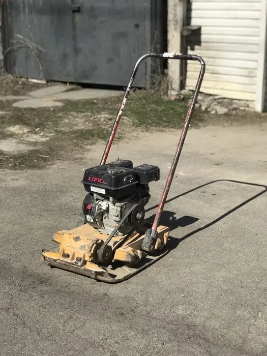 Будівельне обладнання , віброплита