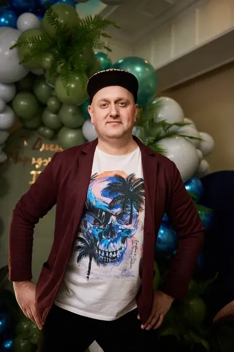 Стильний музичний супровід: DJ для весіль, корпоративів і днів народження